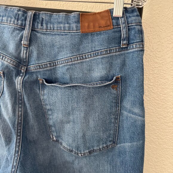 Madewell Distressed "The High-Rise Slim Crop Boyjean" Size 30 - Picture 7 of 9